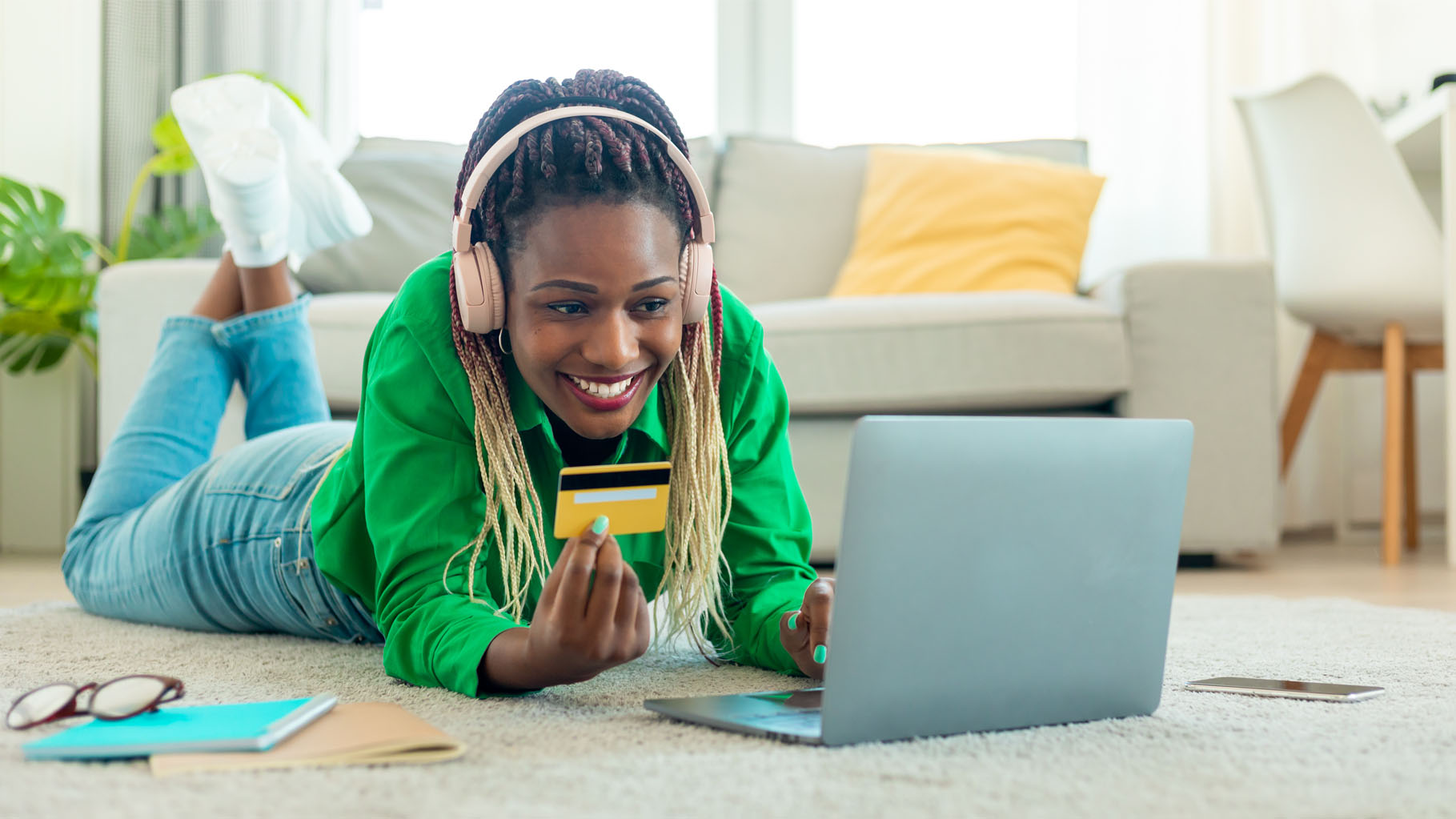 The Lazy Student’s Guide to Black Friday: Scoring Deals Without Leaving Your Bed